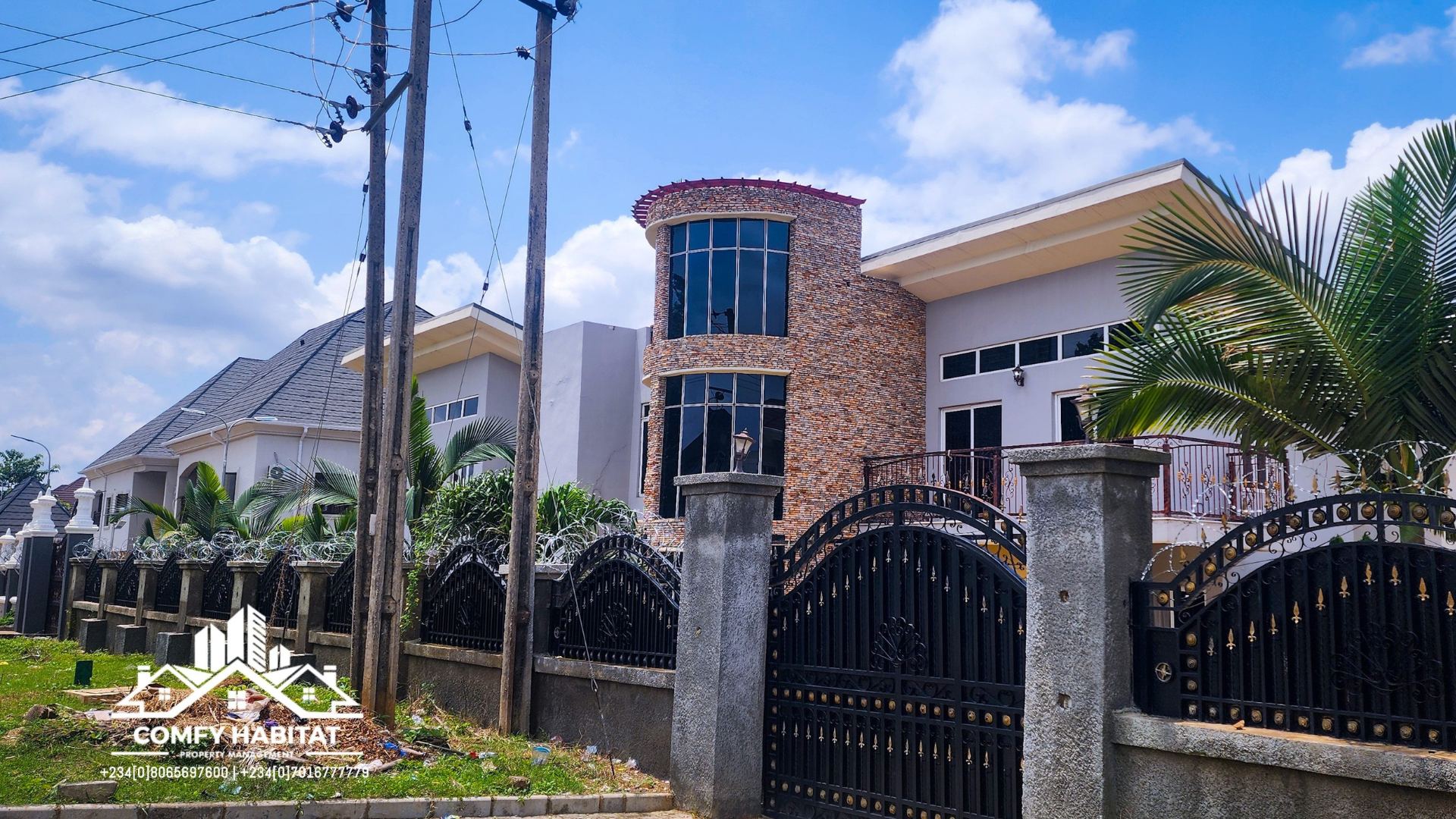 1 Furnished 2 Units of Smart 5-Bedroom Semi-Detached Duplex (Wuye, Abuja)