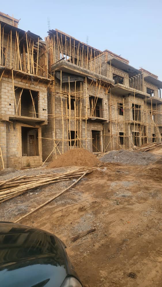 WhatsApp Image 2025-03-03 at 10.52.28 PM (3)