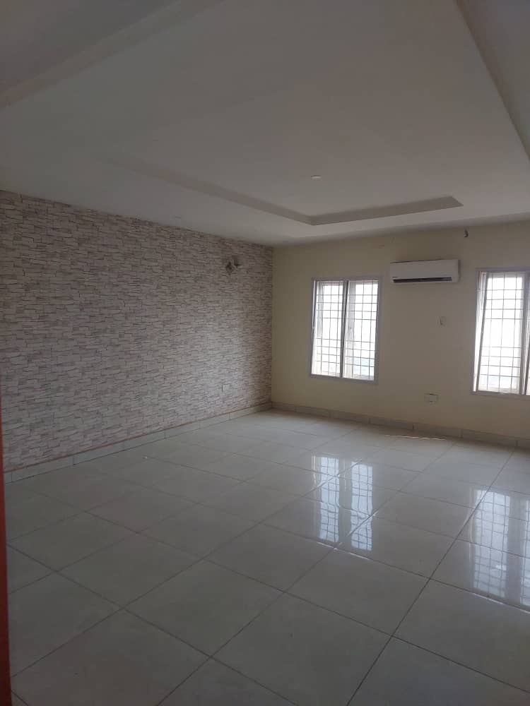 WhatsApp Image 2025-05-08 at 12.14.49 PM (1)